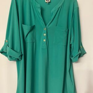 Green Women's Top NWOT Anne Klein